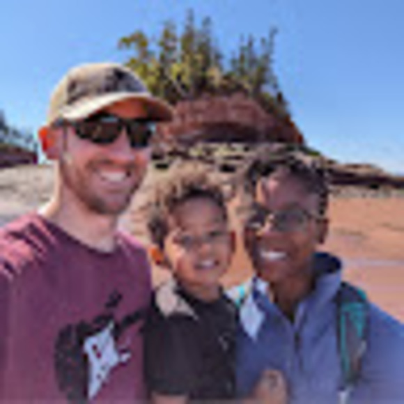 Meet your Posher, Pamela - Picture 1 of 1